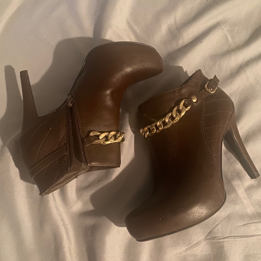G by guess booties